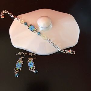 Bracelet and earrings
